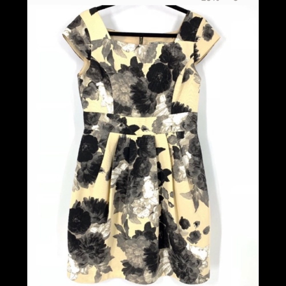 ELIZA J floral fit and flare dress. Sz.10